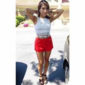 Meet your Posher, Priscila